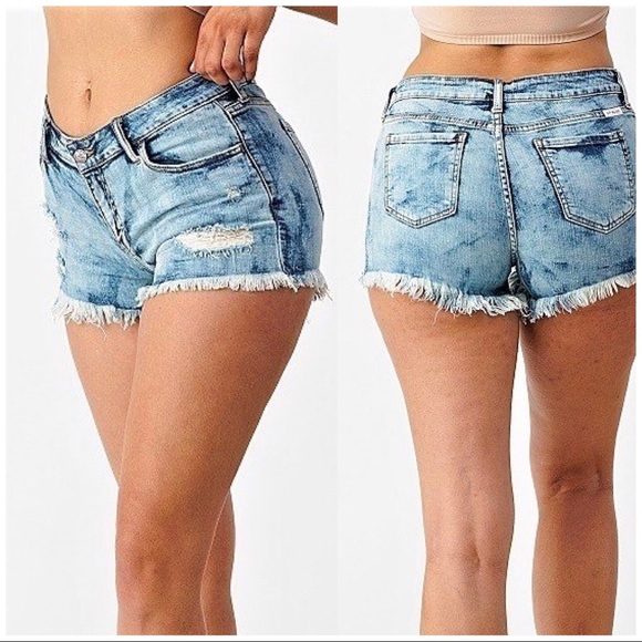 Boutique Denim - DISTRESSED LOW RISE STRETCH JEAN SHORTS